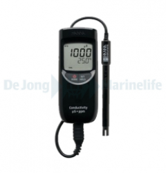 Water resistant portable conductivity (EC) up to 3999 µS/c